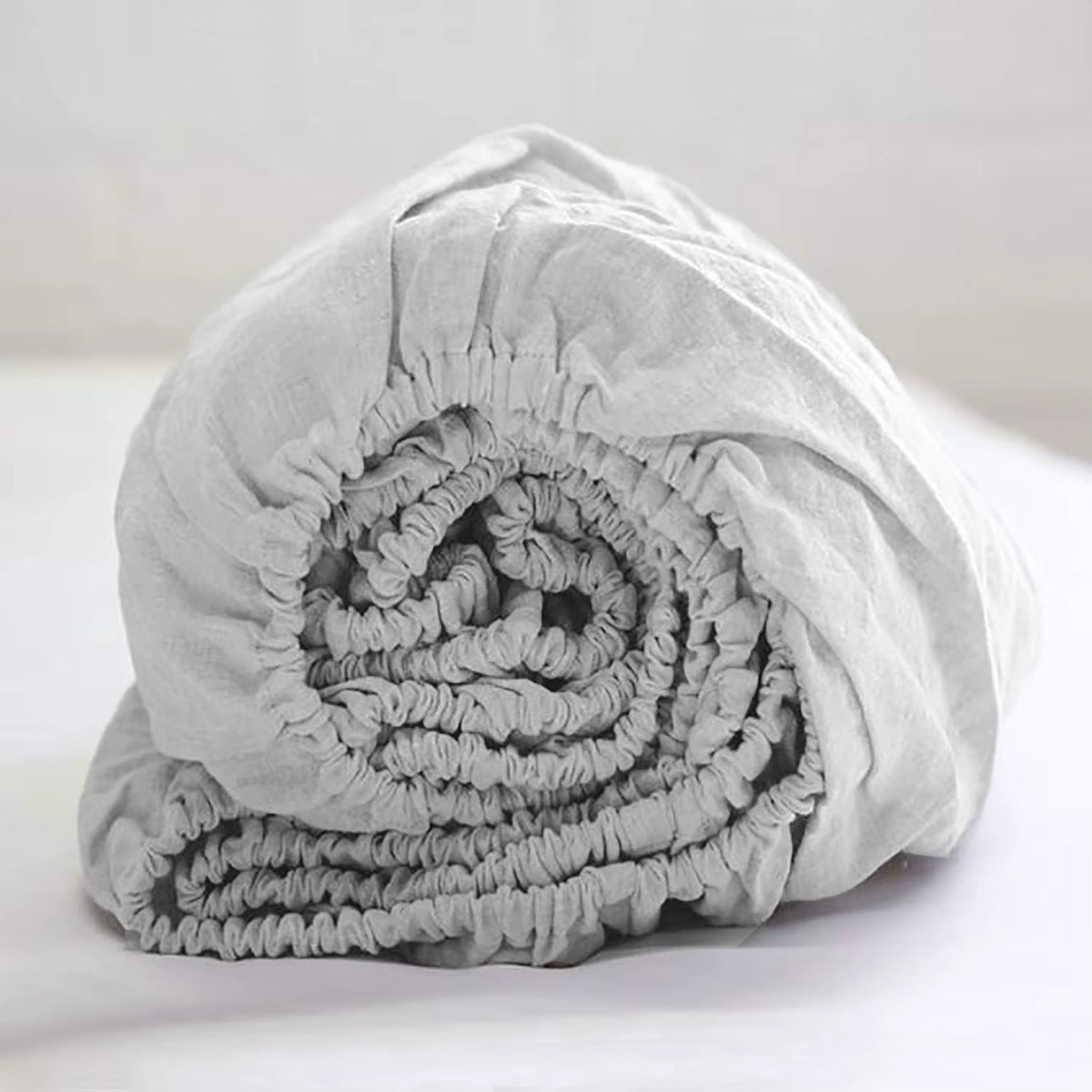 Washed linen fitted sheet in Light Grey